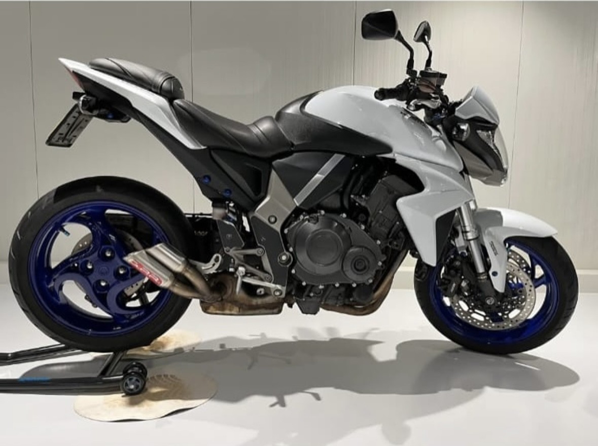 Honda CB1000 R